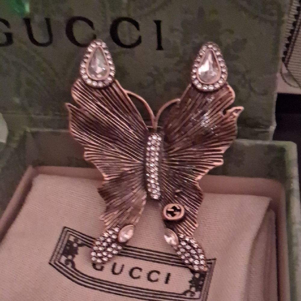 SOLD Gucci Gold and Silver Butterfly Brooch - Picture 5 of 14